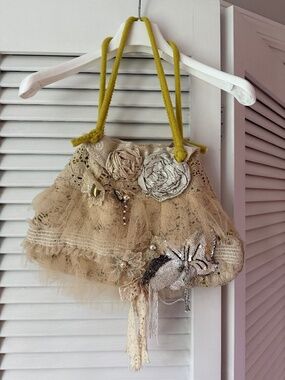 Bonzie Bridal Handbag